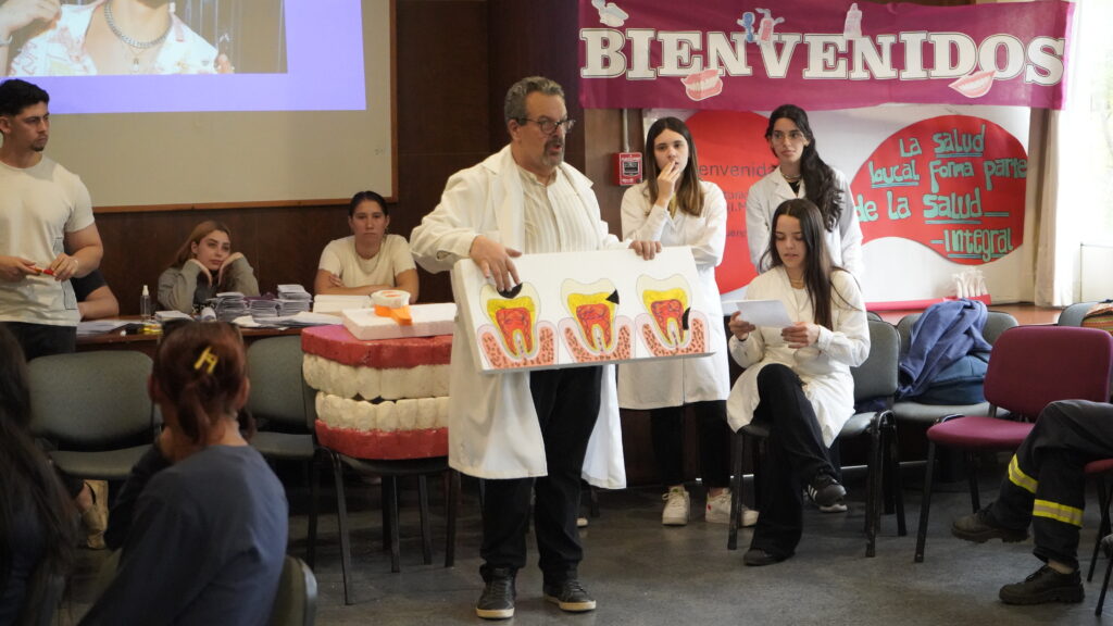 Taller de sensibilización y promoción de la Salud Bucal