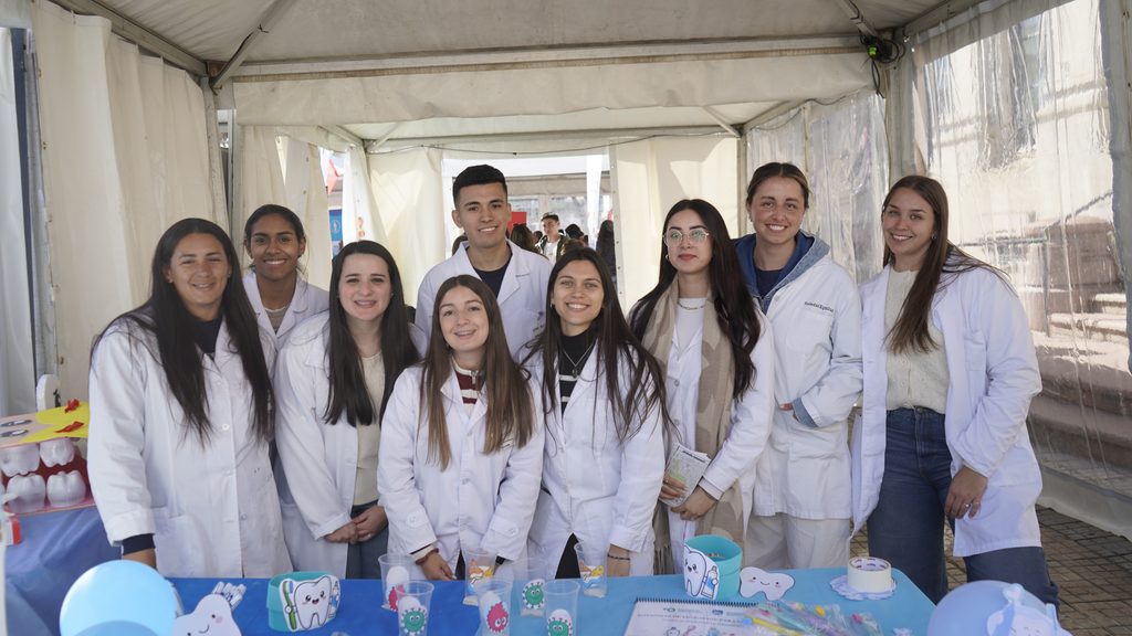 Facultad de Odontología participó en una nueva edición de Universidad de Puertas Abiertas
