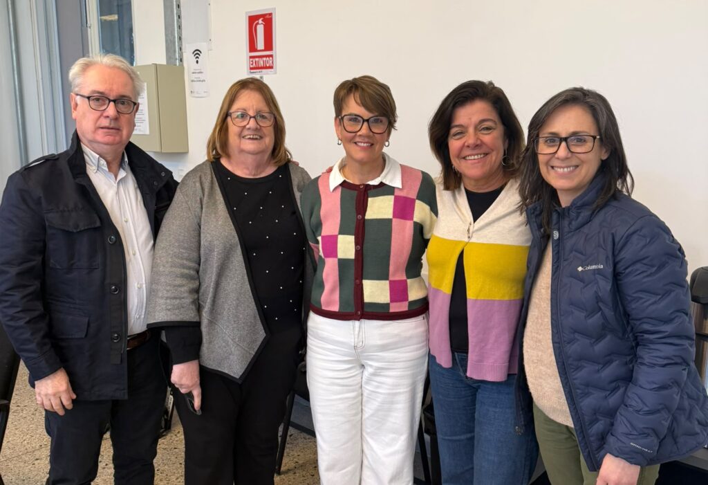 Docente estudia cómo la enseñanza clínica en Odontología contribuye al modelo de atención preventivo-asistencial.